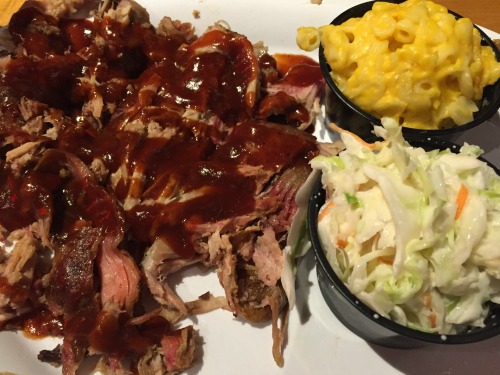 4 Mostly Great Memphis Barbecue Restaurants https://pebblepirouette.com #barbecue #memphis #restaurants