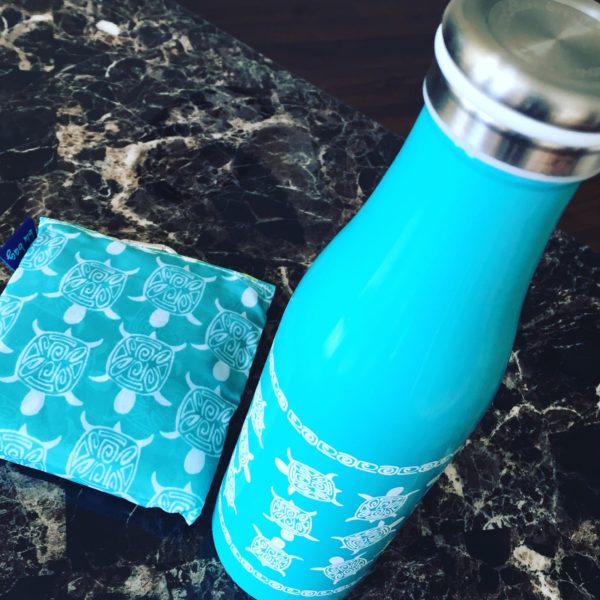 15 World Traveler Gift Ideas #giftideas #travelgifts #blubottle