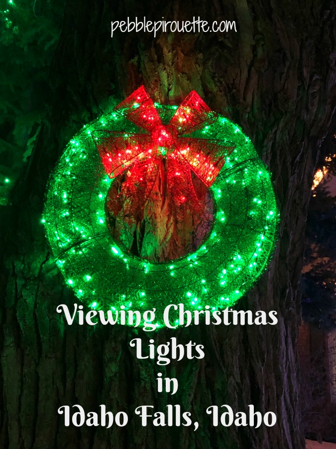 Viewing Christmas Lights in Idaho Falls #Christmas #Christmaslights #Idaho #IdahoFalls #VillasDowntownLoft #HistoricDowntownIdahoFalls 