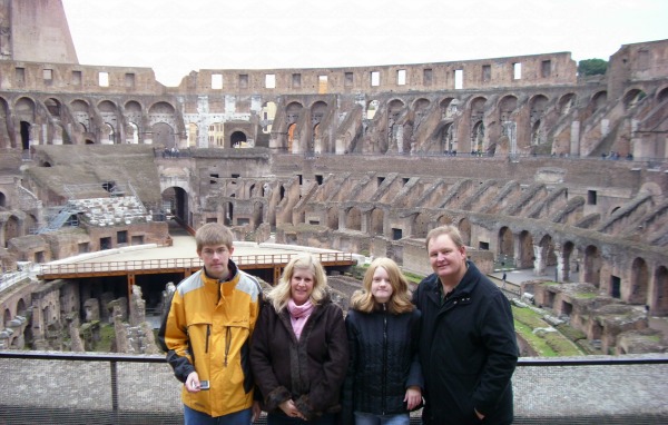 10 Reasons You Should Travel with Your Kids Roman Colosseum pebblepirouette.com