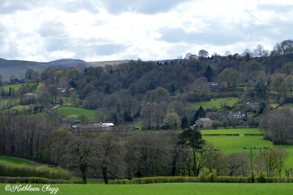 An Accidental Trip to Castleton, England pebblepirouette.com #castletonengland #derbyshirepeakdistrictnationalpark #travel #england #uk