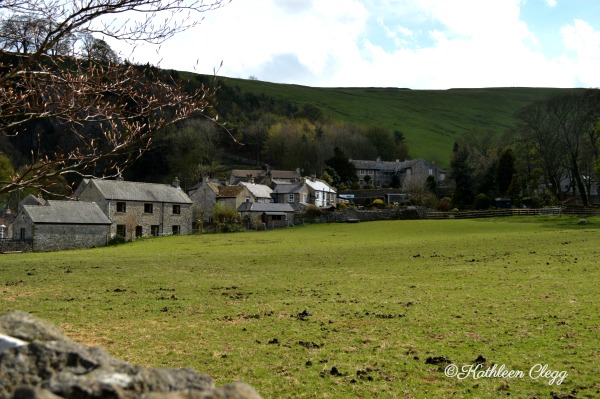 An Accidental Trip to Castleton, England pebblepirouette.com #castletonengland #derbyshirepeakdistrictnationalpark #travel #england #uk